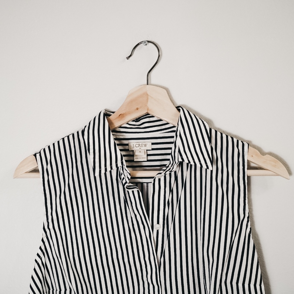 LIKE NEW J.Crew Sleeveless Shirt Size 4